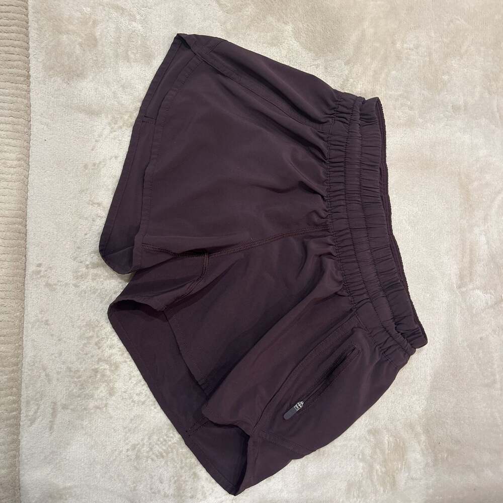 Lululemon Hotty Hot High-Rise Lined Short 2.5" in Dark Purple size 8